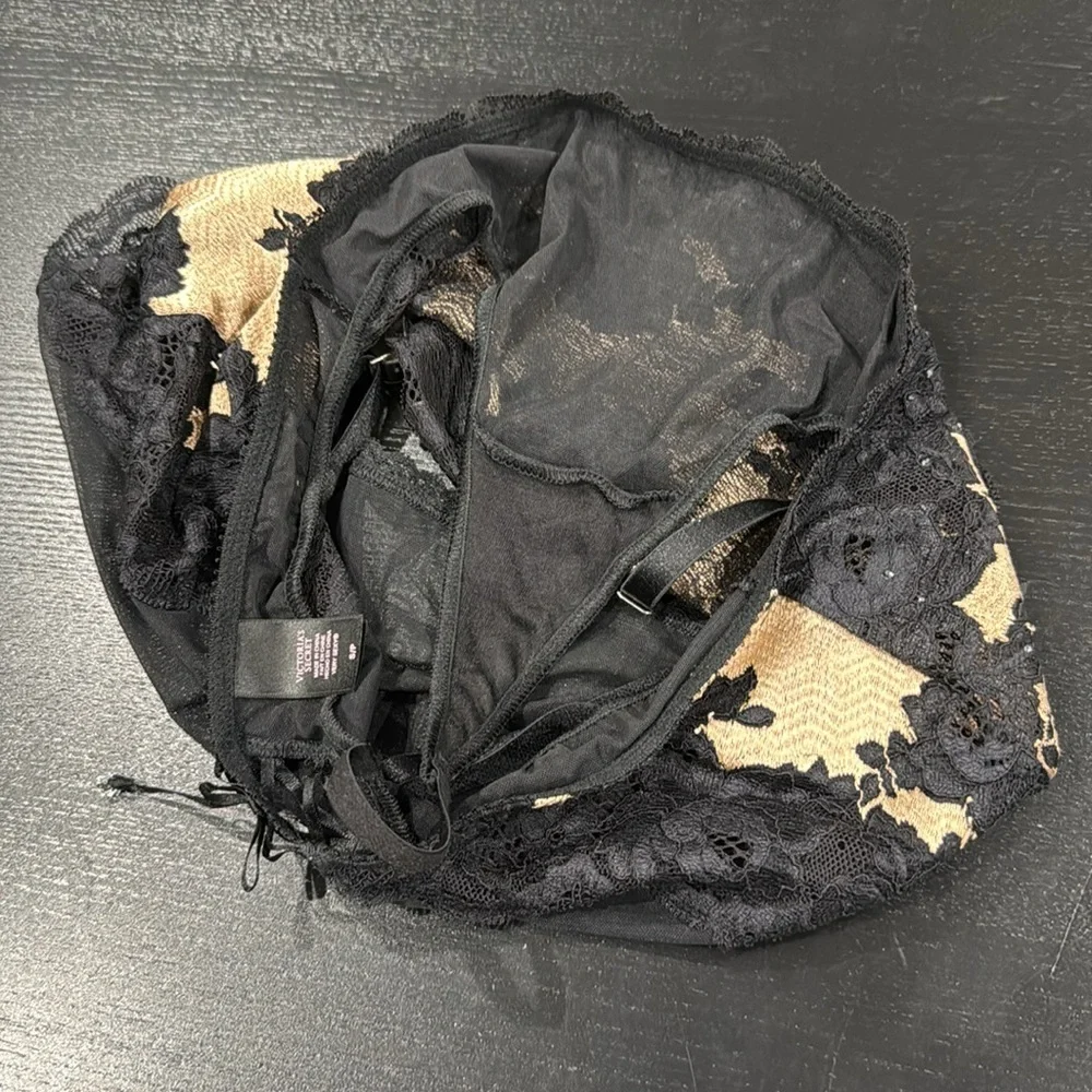 Victoria's Secret Black and Tan Lace Intimates Set - Picture 10 of 12